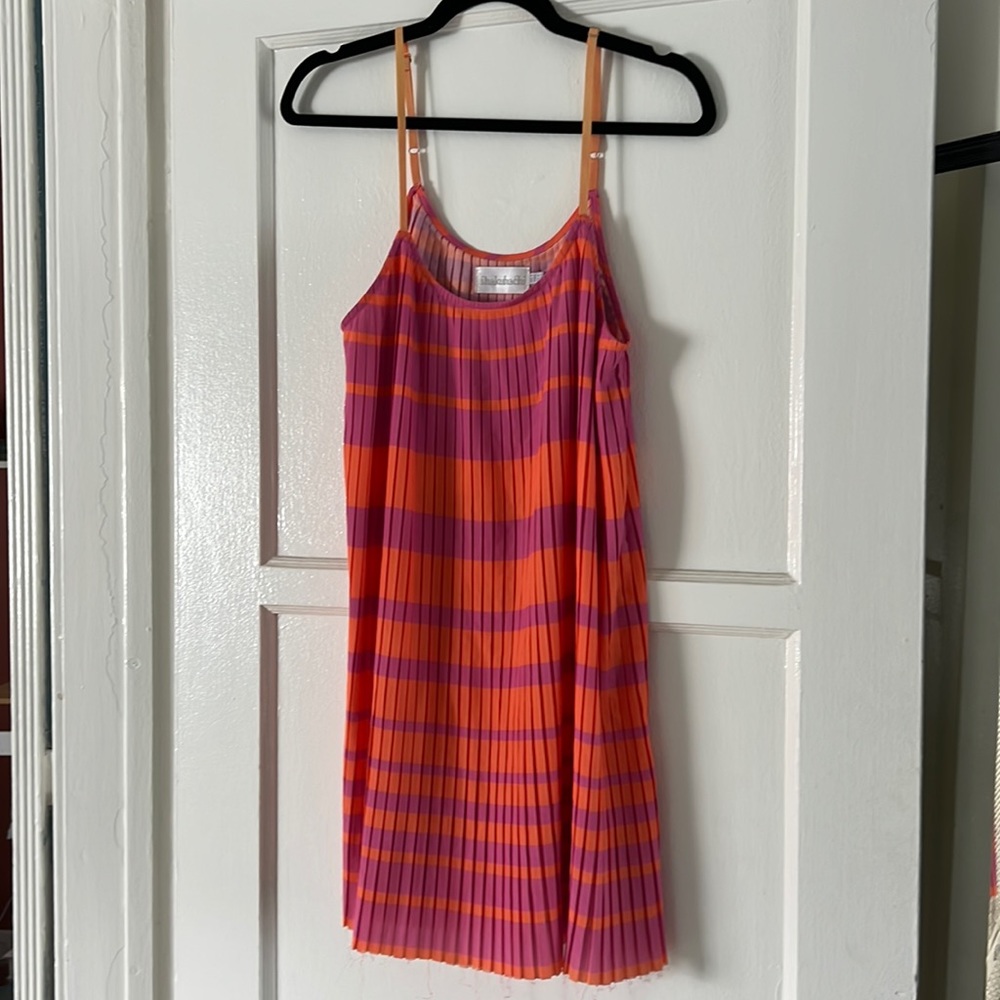 S/M Shakuhachi pleated orange and pink dress